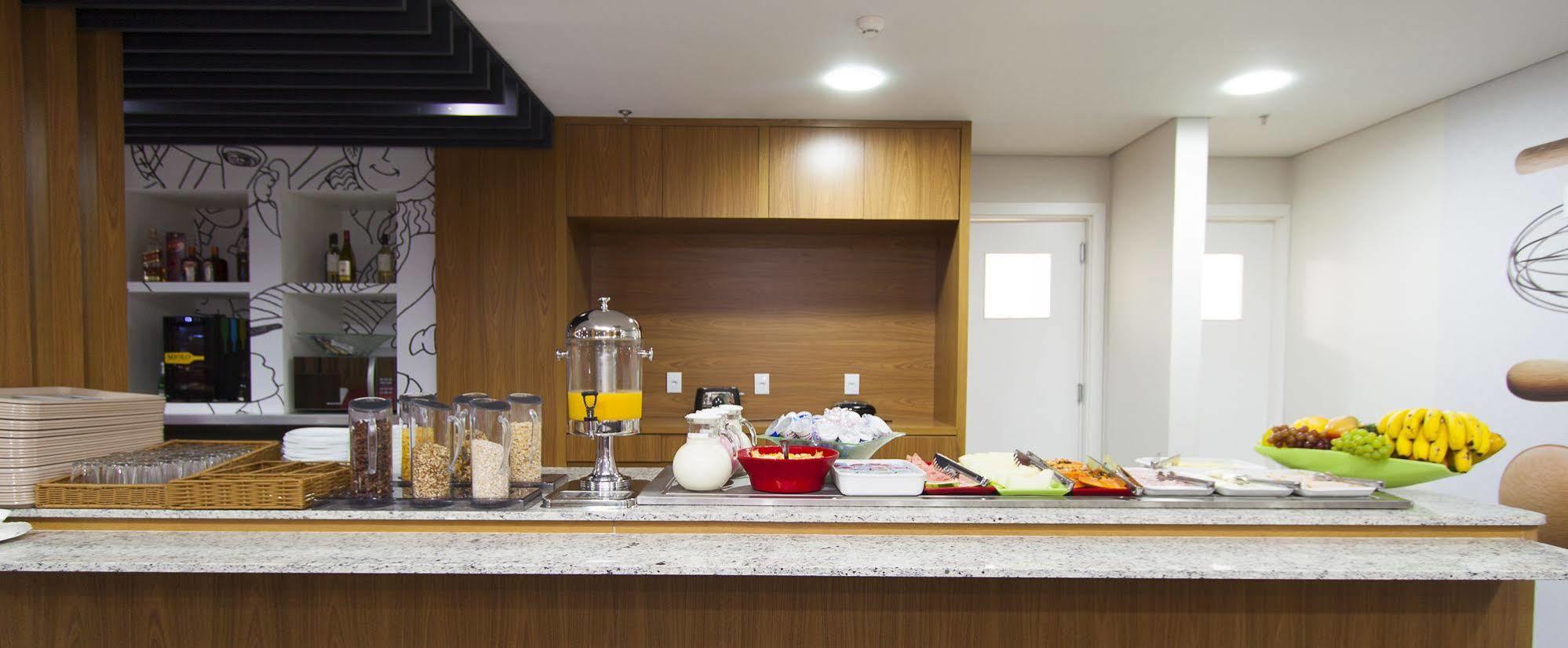 Отель Ibis Cascavel Экстерьер фото